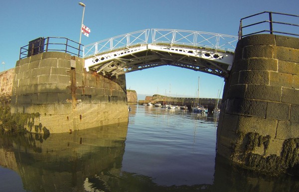 Leaving Dunbar through the Harbour Bridge