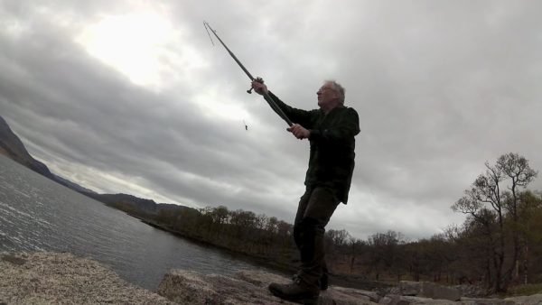 Sending a bait out in search of spurdog, aiming to hit 120 feet or more of water depth