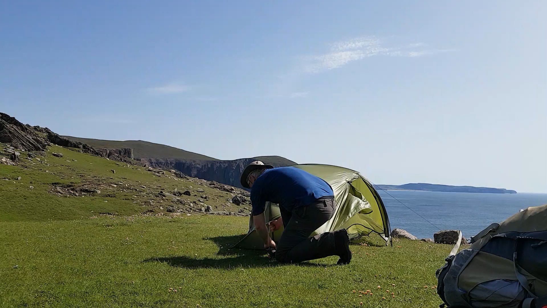 The flat, grassy machair right on the cliffline makes a brilliant pitch for my little tent. Just south of Cape Wrath in NW Scotland.